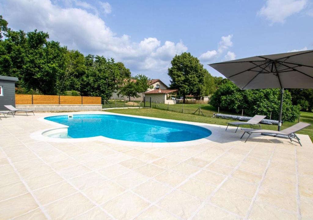 Agonac House | Grande maison avec piscine et étang privé, proche de Brantôme - FR-1-616-332