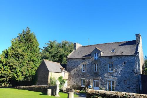 Saint-Lormel House | Grande maison familiale