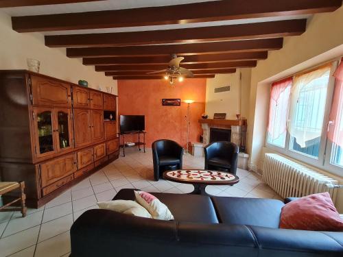 Nouan-sur-Loire House | Grande maison rénovée près d'Orléans et Chambord - Idéale pour familles et amis - FR-1-590-12