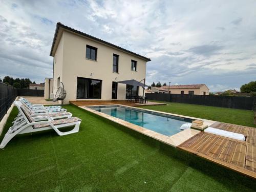 Violes Apartment | Grande villa avec piscine privée Idéale familles et groupes amis