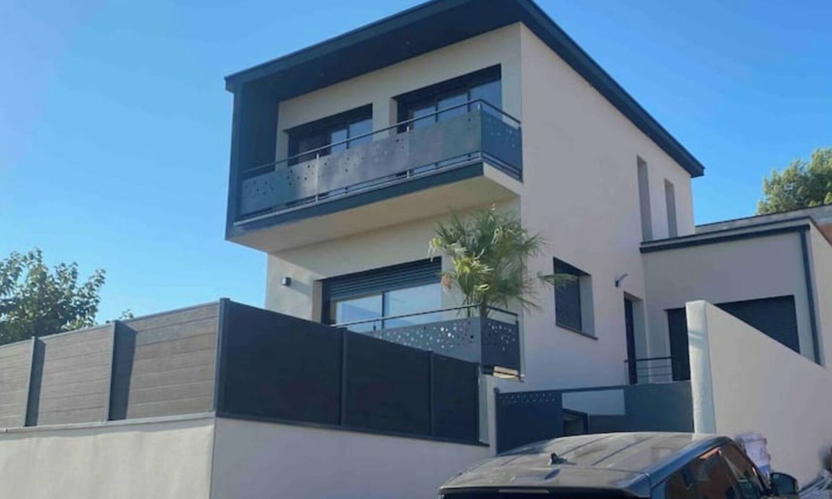 Juvignac Villa | Grande Villa Moderne Avec spa & Jacuzzi
