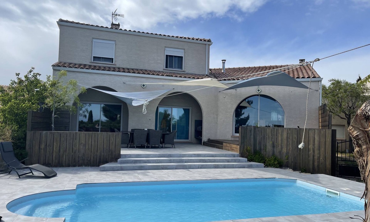 Leucate Villa | Grande Villa vue sur Mer, Terrasse, Piscine, Plages à 2km