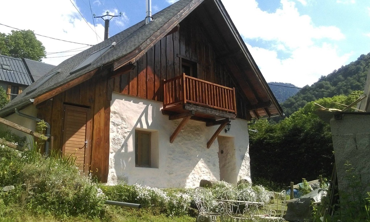 Boutx Ski Chalet | Grandma's mountain house