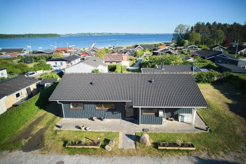 Ronde House | Grandmas Summer House