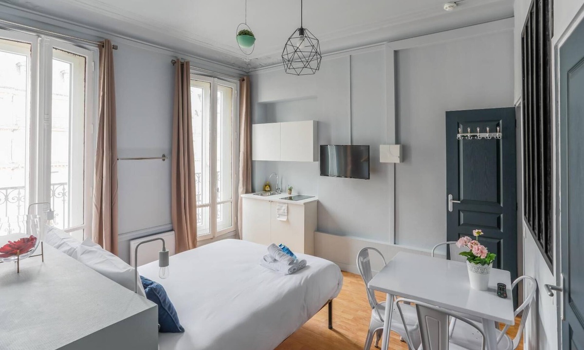 Quartier du Faubourg-Montmartre Apartment | Grands Magasins - Opéra 35: cosy apt. for 4