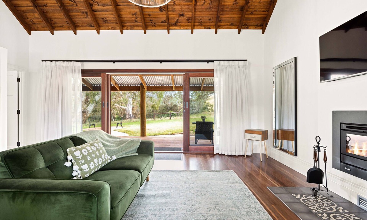 Dawesley Villa | Grandview Accommodation - Hideaway Huts