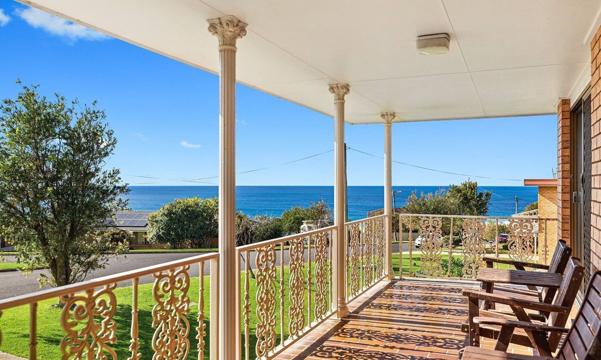 Kianga House | Grandview House - Ocean Views