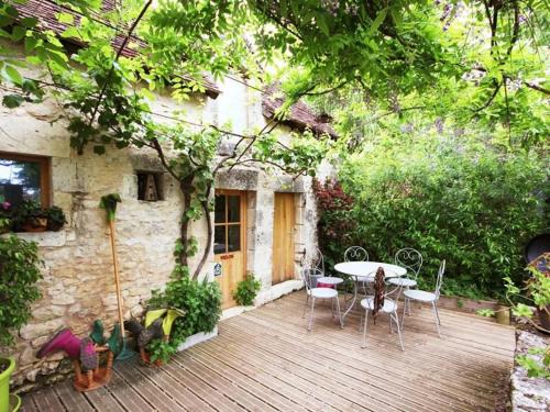 Pouligny-Saint-Pierre House | Grange éco-rénovée au cœur de la nature - FR-1-591-633