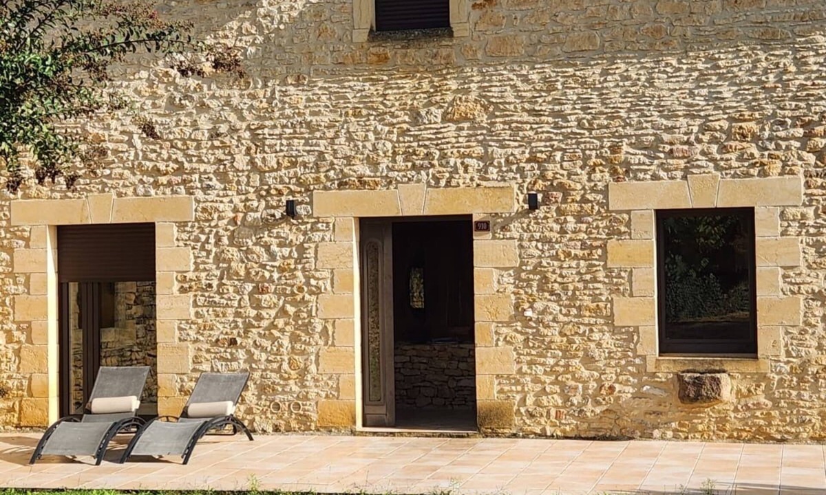 Saint-Andre-dAllas House | Grange des Endrevis