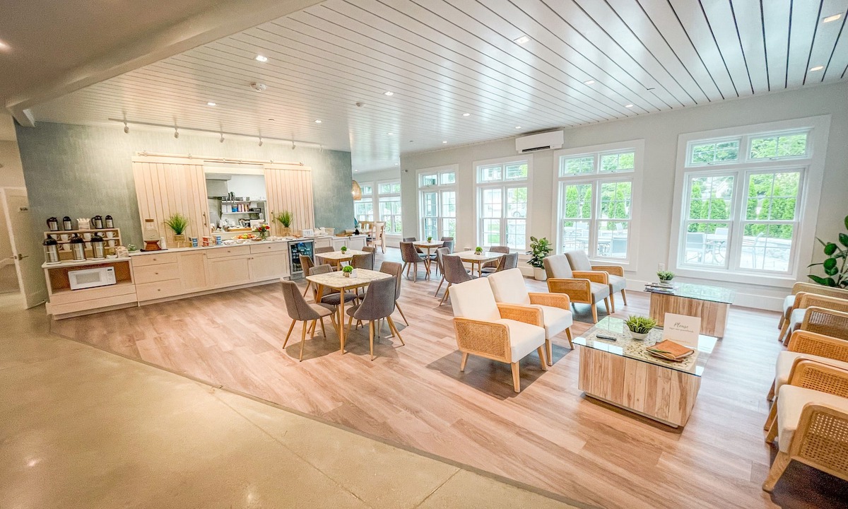 Ogunquit Hotel | Grasshopper Inn