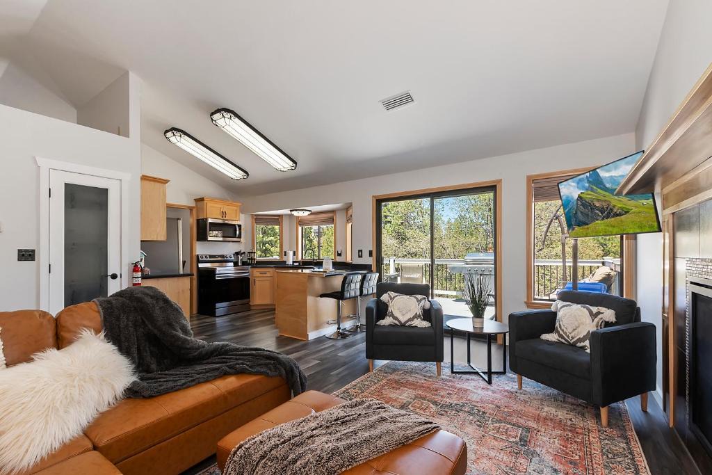 Lake Arrowhead House | Grassvalley Lodge