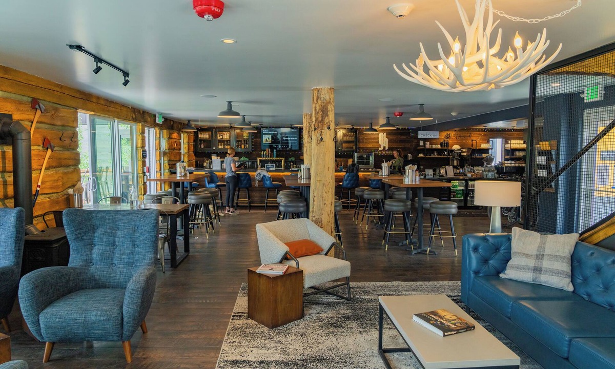 Winter Park Hotel | Gravity Haus Winter Park