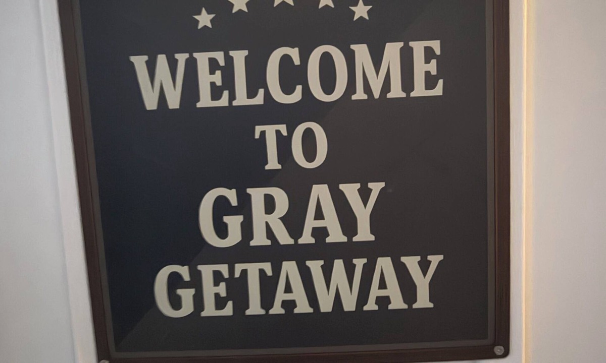 Gettysburg Apartment | Gray Getaway