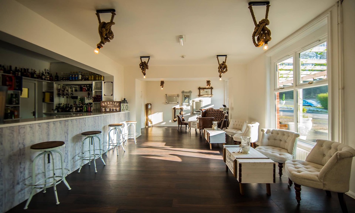 Cholderton Hotel | Gray Manor Hotel