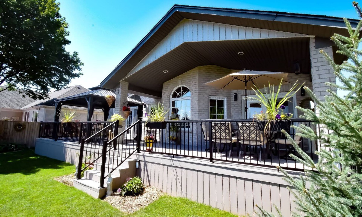 Historic Old Town Bed & Breakfast | Graystone Bed and Breakfast