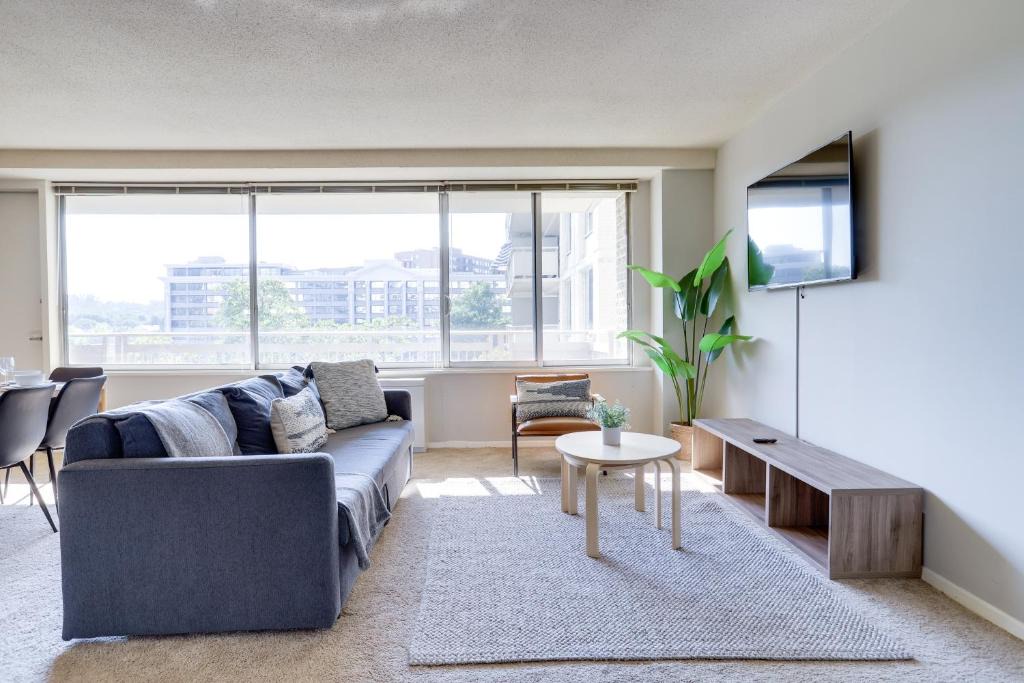 Crystal City Apartment | Great 1 Bedroom Condo At Arlington With Gym