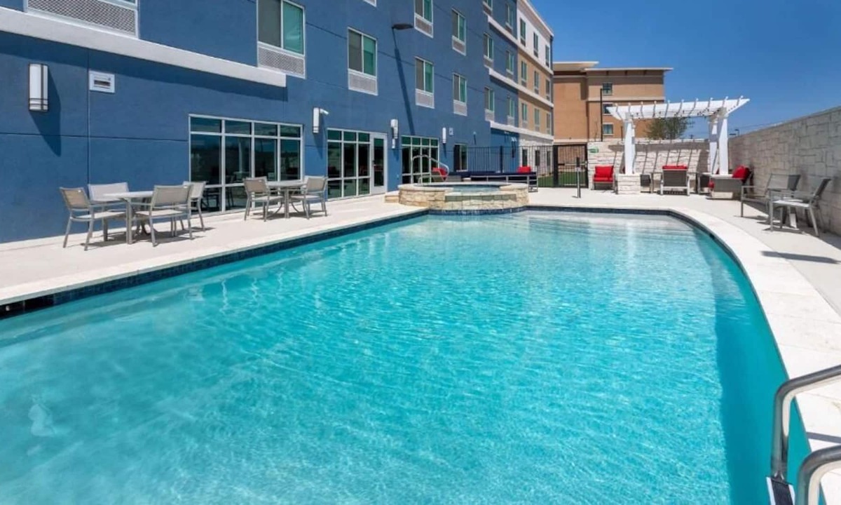 San Angelo House | Great Amenities! Pool, Free Breakfast, Parking! Short Drive to San Angelo Airpt!