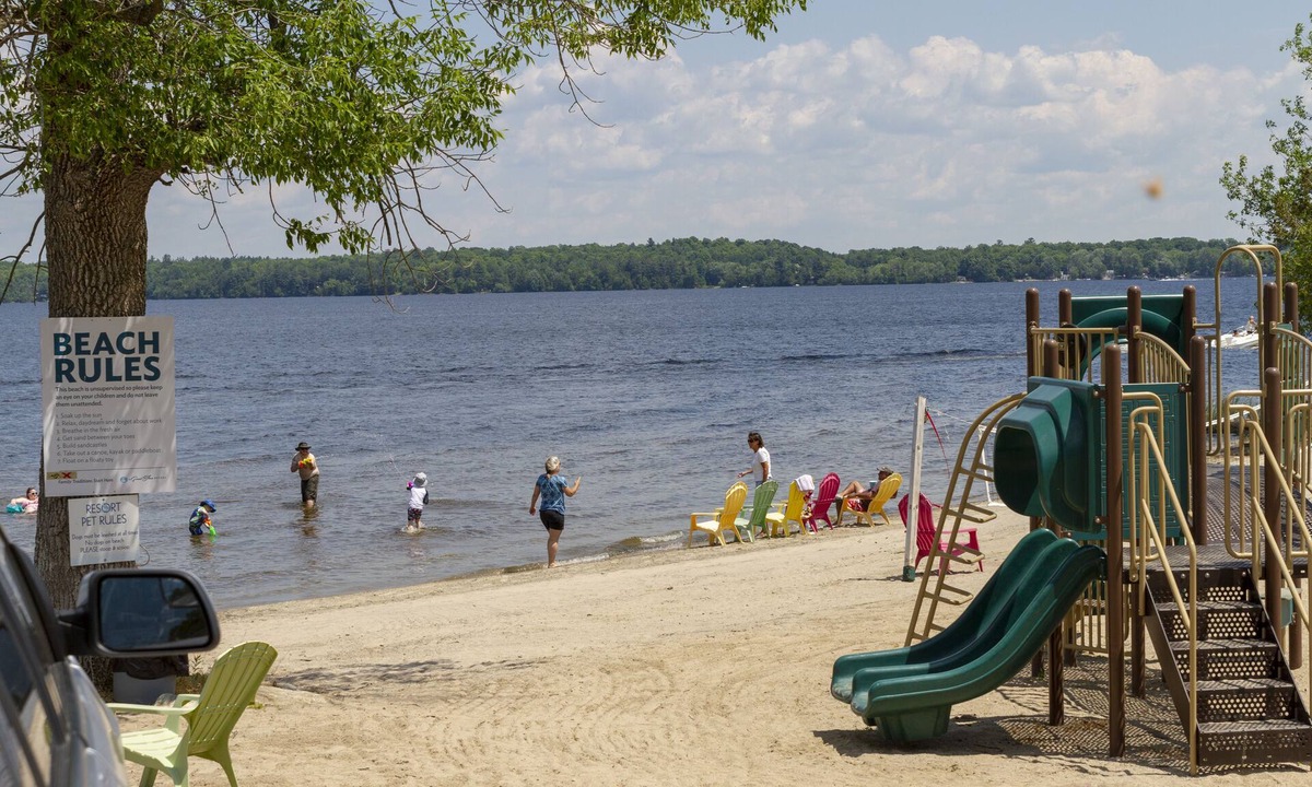 Drummond-North Elmsley Hotel | Great Blue Resorts - McCreary's Beach