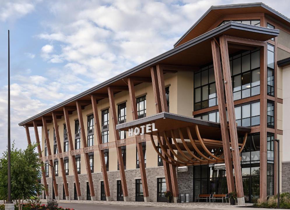 Scugog Hotel | Great Blue Heron Hotel