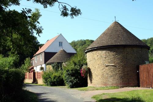 Gravesend House | Great Buckland Farm