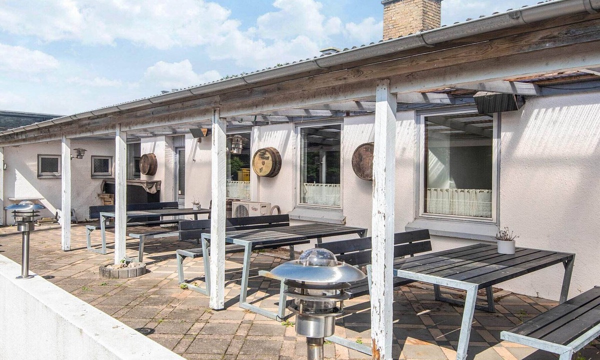 Aabenraa House | Great cabin in camping resort