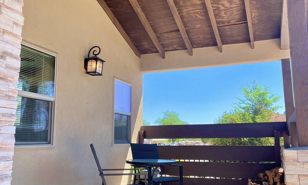 Artesia House | Great Downtown Location! Newer Home, Firepit