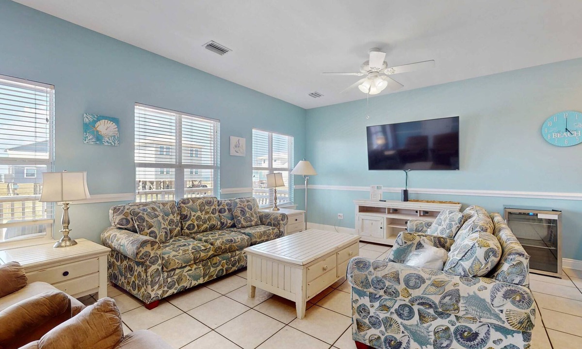 Southpointe Condo | Great Duplex with large decks and large shared pool