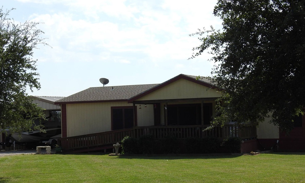 Gordonville House | Great Family Getaway just a splash away from two marinas