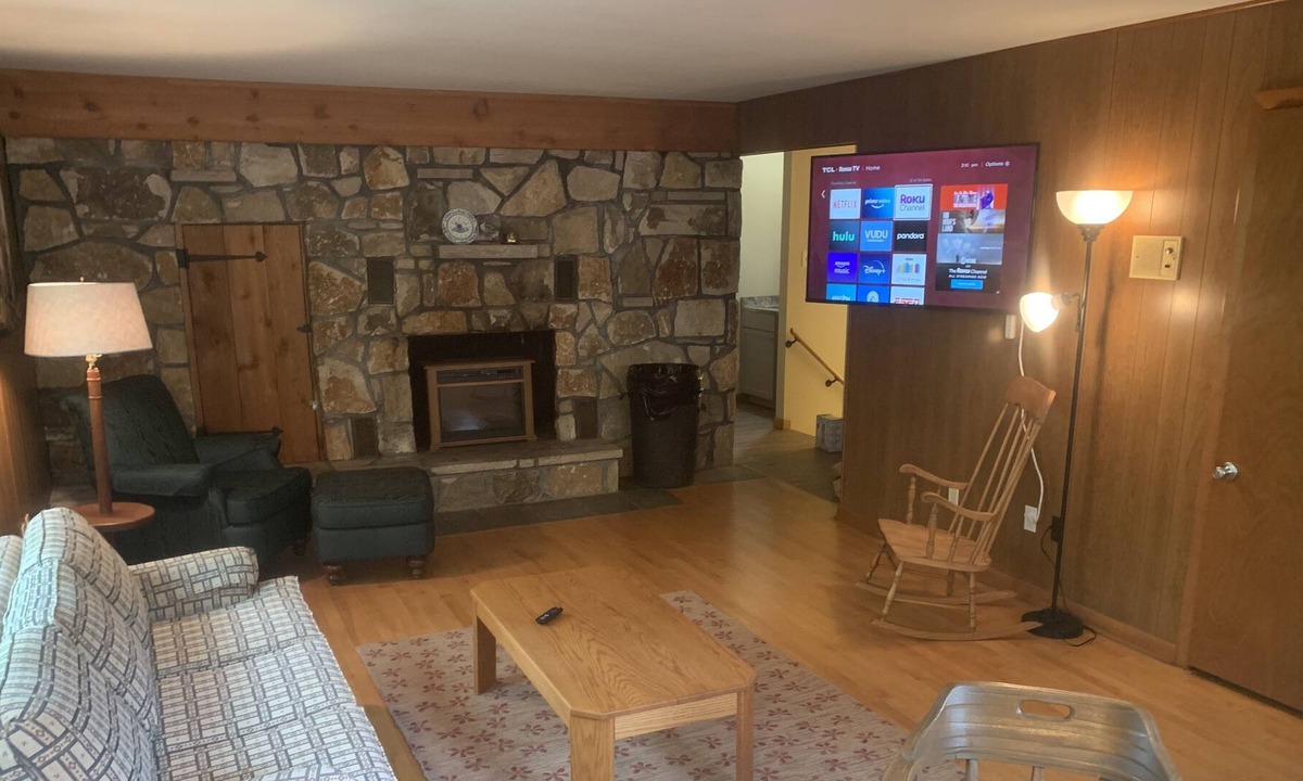 Foristell House | Great group getaway!
