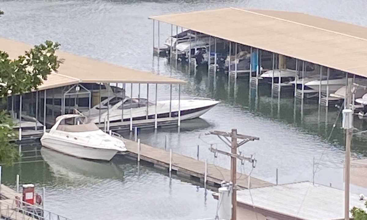Lake Ozark Condo | GREAT LAKEVIEW CONDO WITH NAUTICAL VIBES. 2 BEDROOMS AND CLOSE TO EVERYTHING!