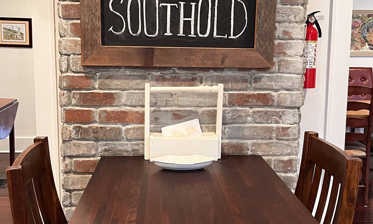 Southold Other | Great Location! Walk to Town & Train!
