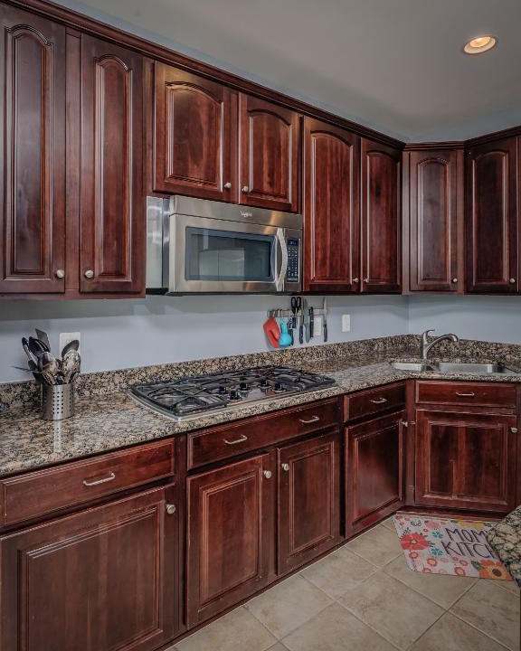 Lorton Villa | Great Location with 2 King beds 2 queen beds