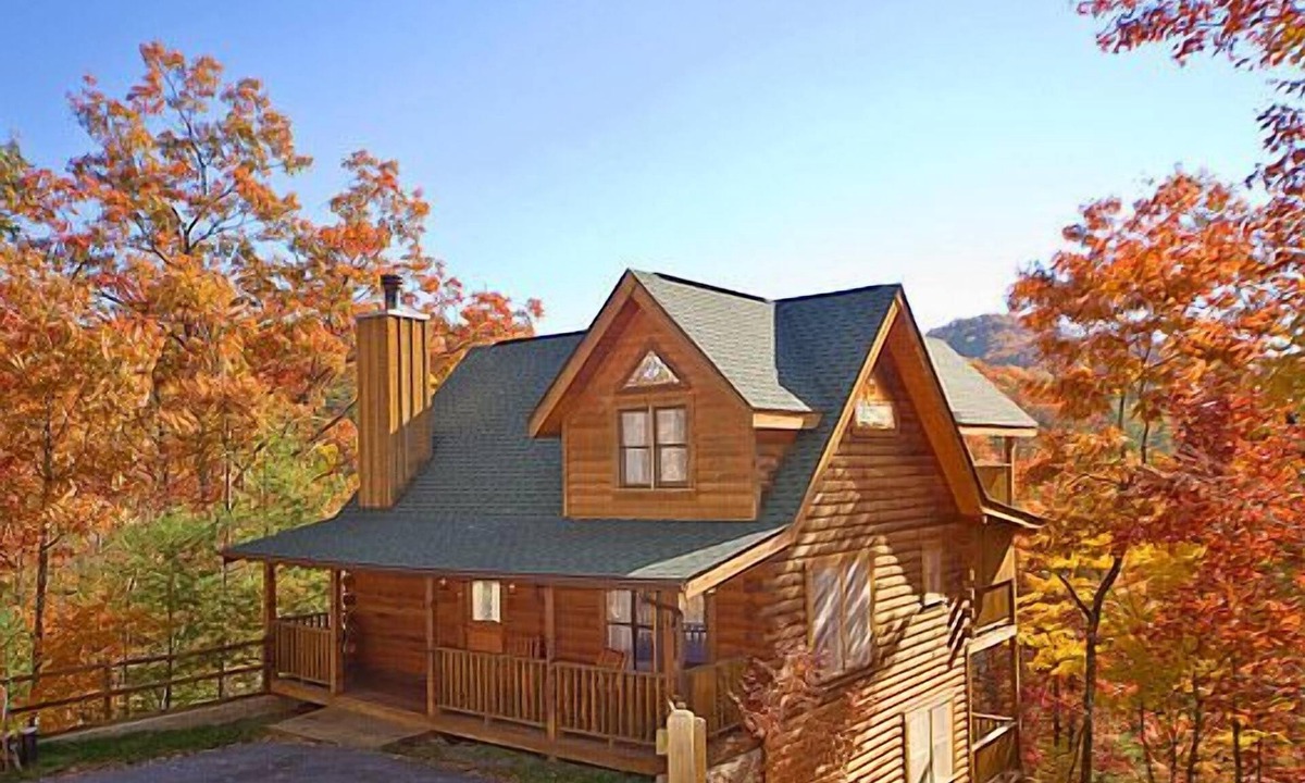 Sevierville Cabin | Great Mountain Views! 5miles to Pigeon Forge - Pool, Fishing, Putt Putt, Golf