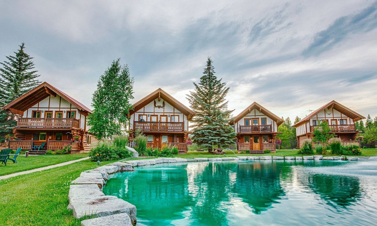 West Glacier Cabin | Great Northern Resort
