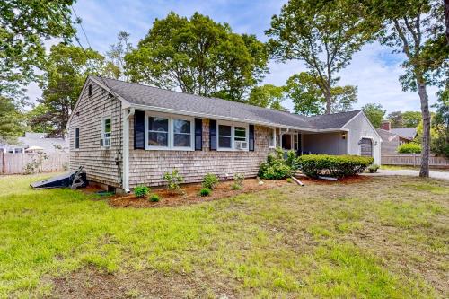 East Falmouth House | Great Pond Escape