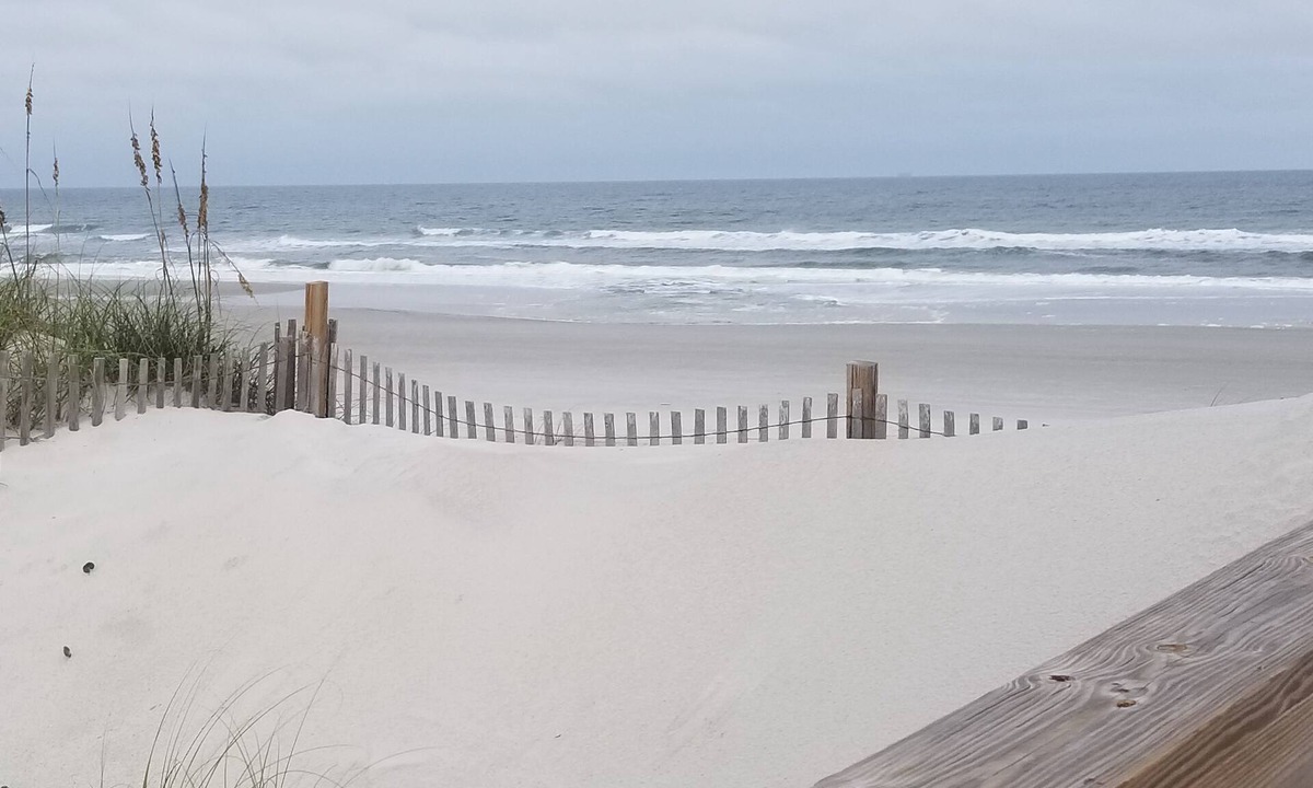 Neptune Beach House | Great price this month only!