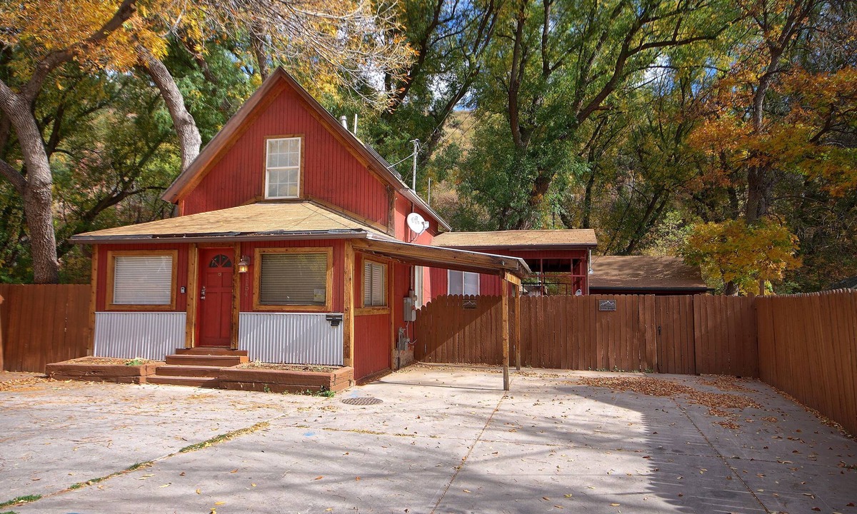 Manitou Springs Historic District House | Great remodeled Downtown Manitou Springs Home Lic#9244