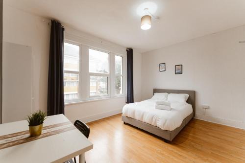 West Ham House | Great Rooms in Plaistow