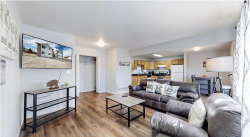 Brighton Apartment | Great two bedroom spot near airport