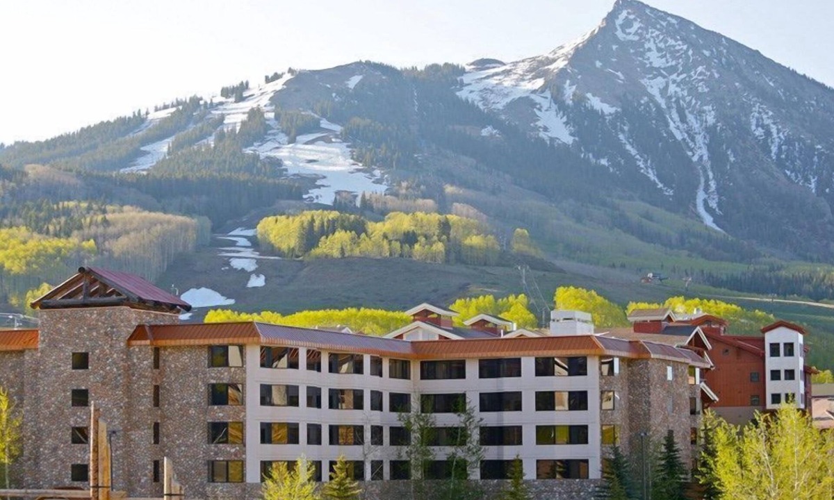 Mount Crested Butte Cabin | Great Value! Cozy + Rustic Room with Sauna Access