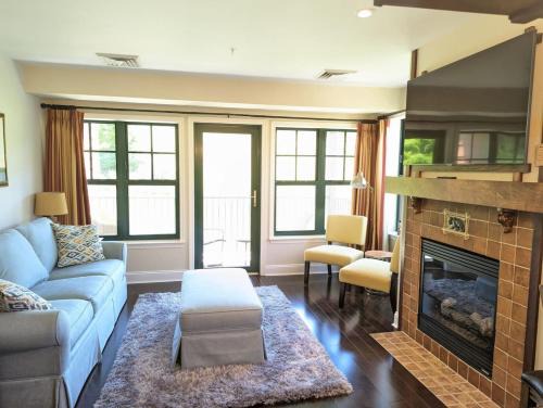 Vernon Apartment | Great Views 2 Bed 2 Bath Updated