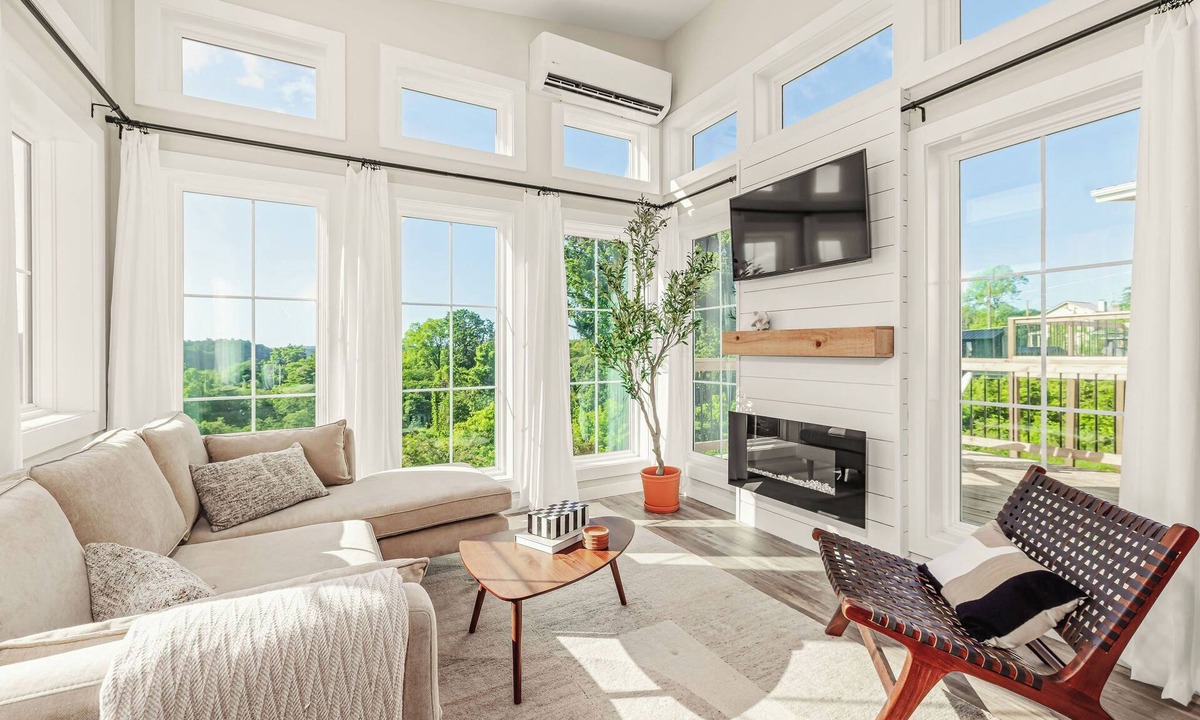 Daniels Hill House | Great Views near Downtown! Work Remote or Couples Retreat