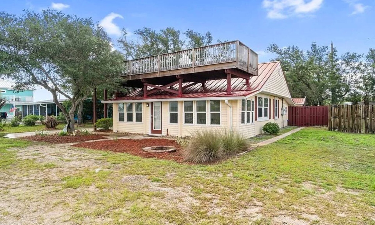 Mexico Beach House | Great Views - Pet Friendly- Great Rates for Spring and Summer Dates - Book Now!