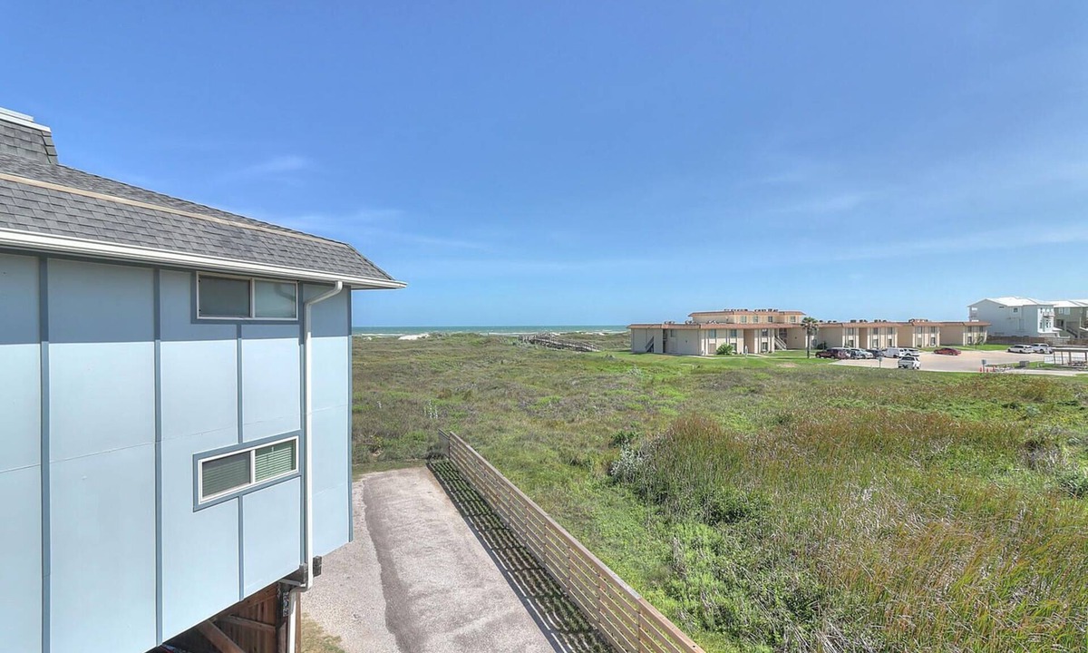 Port Aransas Condo | Great views, swimming pool, boardwalk to the beach, picnic tables, play area, co