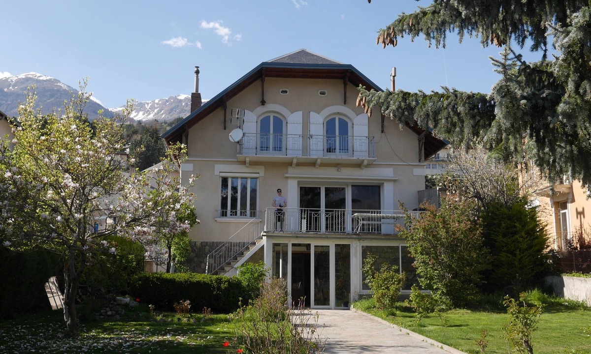 Embrun House | GREAT VILLA EMBRUN/THE ORRES