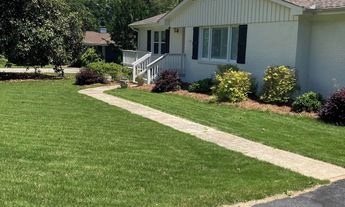 Clemson House | Great weekend getaway just a mile from downtown!