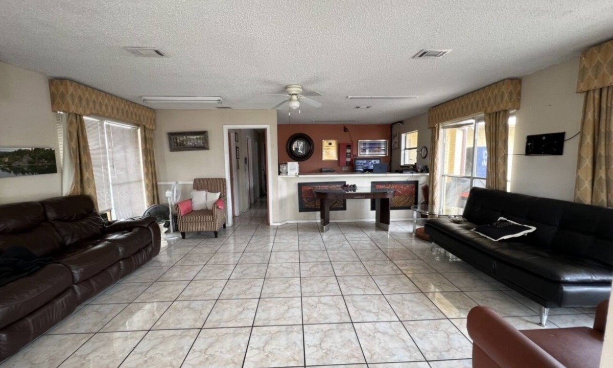 Euless Hotel | Great Western Inn & Suites