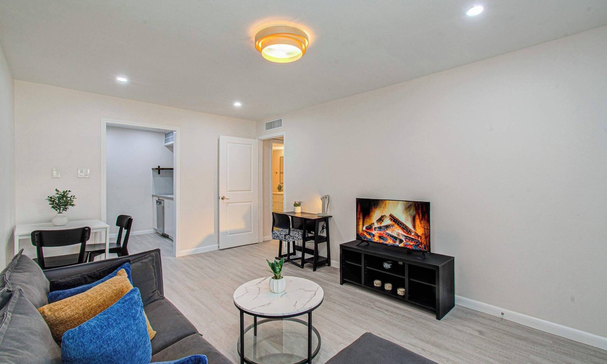 Houston Apartment | Greater Uptown 1BD, 1BA Apt, Mins to Attractions
