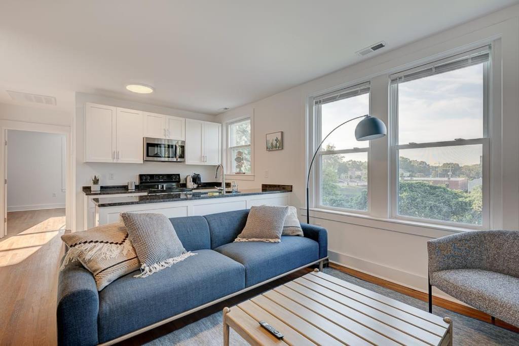 Durham Apartment | Greatly Located and Elegant 1BR with Parking