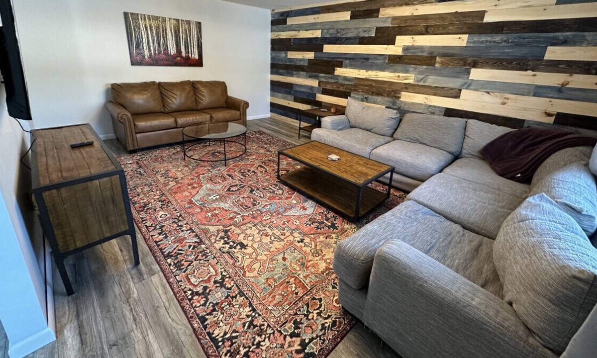 Blodgett Mills House | Greek's Sunset Slopes